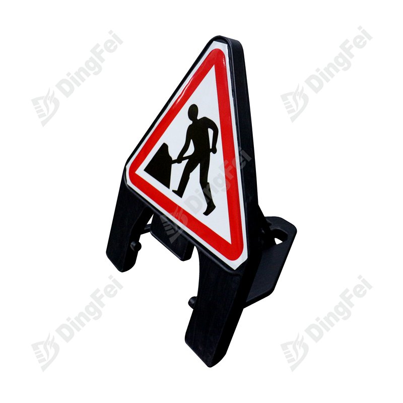 Plastic Temporary Reflective Q-Sign Triangle Road Signs - 